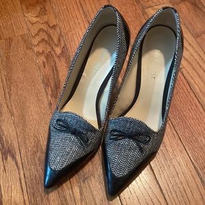 Nine West herringbone black/white heels.